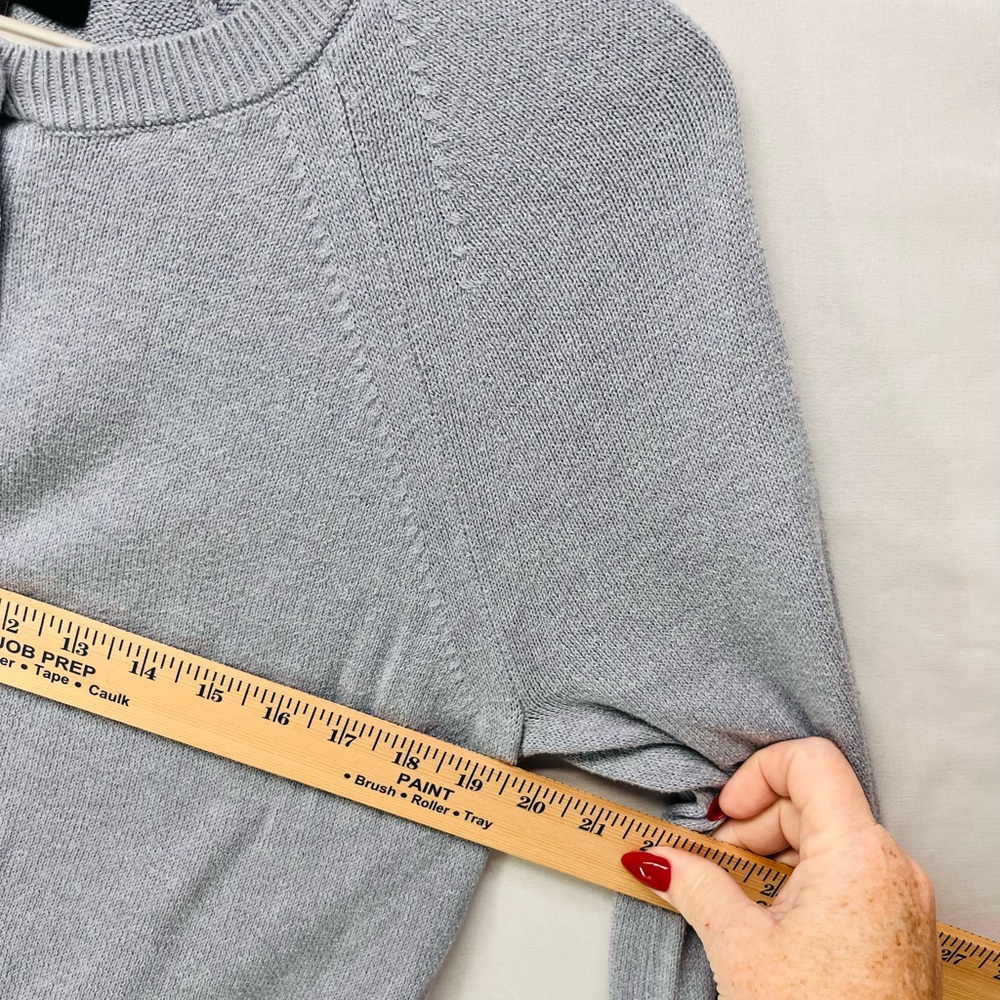 Banana Republic Light Gray Crew Neck Sweater - Picture 5 of 6